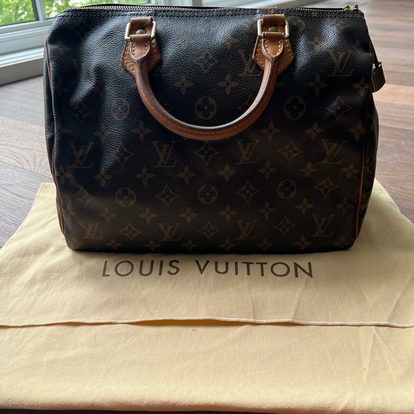 Authentic Vintage Monogram Louis Vuitton Speedy 30 - Picture 8 of 13